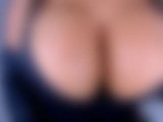 ruby-gracce's Live Sex Cam Show
