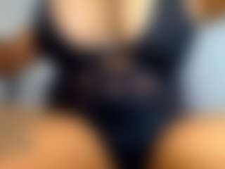 Live cam show with valentinabigcock - Teen (18+) on StripNow