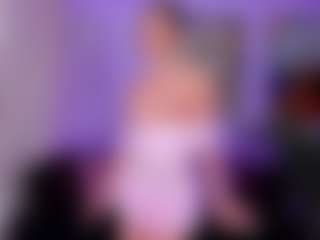Live cam show with Cassy - Big Tits on Camsoda