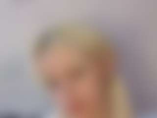 Live cam show with Naomi-Demio - Body Massage on liverealitysex.com