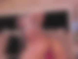 crystalrosee1's Live Sex Cam Show
