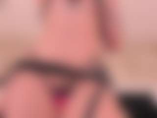 crystalrosee1's Live Sex Cam Show