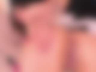 Live cam show with crystalrosee1 - Nipple Piercings on SmokeAndPoke