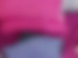 Live cam show with Dulcinea-Dunen - Smoking on Chatstar