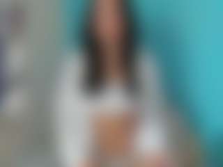 Emily22Swan's Live Sex Cam Show