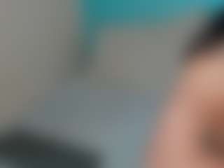 Emily22Swan's Live Sex Cam Show