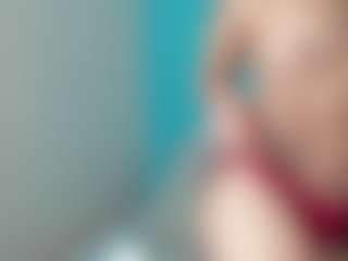 Emily22Swan's Live Sex Cam Show