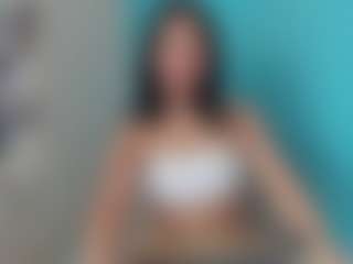 Emily22Swan's Live Sex Cam Show
