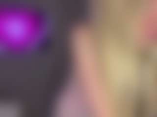 Live cam show with KaraTacke - College Mature on SpunkLive