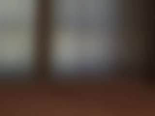 Live cam show with Assie - Green Eyes on googirlz