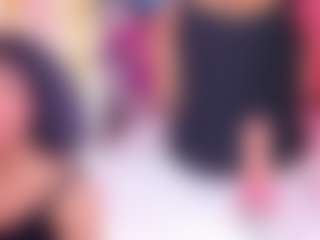 Live cam show with LunaaCurly - Oil on Camming Site