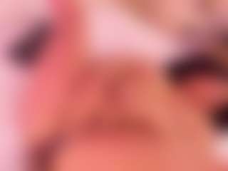 Live cam show with LunaaCurly - Black Small Tits on SinfulBabes