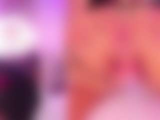 Live cam show with LunaaCurly - Pov on Camsoda
