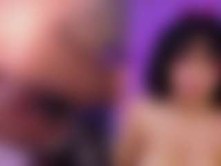 Live cam show with LunaaCurly - Tease Ebony on Camsoda | colombia