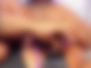 Live cam show with Renatafoxter1 - Ebony on CamwithHer | colombia