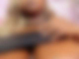Live cam show with Renatafoxter1 - Ebony on Camsoda | colombia