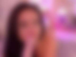 Live cam show with ZaraVesari - Mature on Instabang
