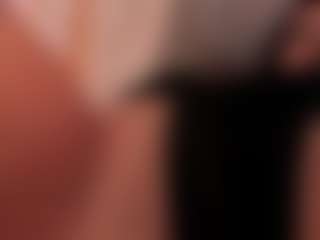 Live cam show with ZaraVesari - Average on Camming Site