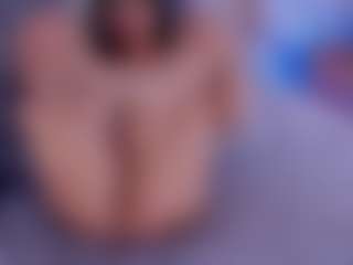 Live cam show with ZaraVesari - Average on instabang