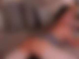 Live cam show with ZaraVesari - Small Tits Mature on LiveSexCams6