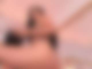 Live cam show with ZaraVesari - Mature on fuklive.com