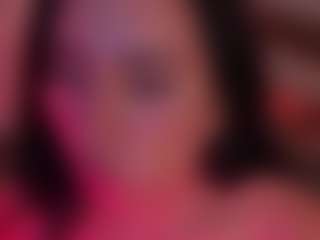 Live cam show with ZaraVesari - Mature on Camsoda