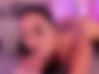 ZaraVesari MILF webcam performer live streaming