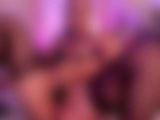 Live cam show with ZaraVesari - Middle Aged on Camsoda