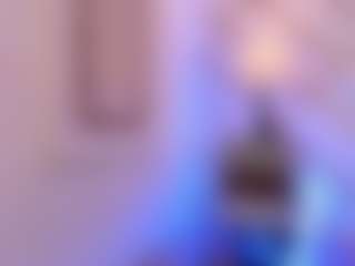 ZaraVesari MILF webcam performer live streaming