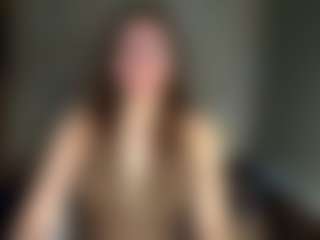 Live cam show with Mia - Average on Chatstar