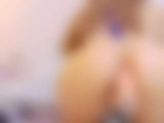 Live cam show with Alexa - College on Streamer API