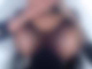 andreablackcock's Live Sex Cam Show