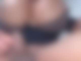 andreablackcock's Live Sex Cam Show