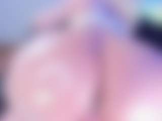 Live cam show with Emma-kell - Strapon on Dolls Live