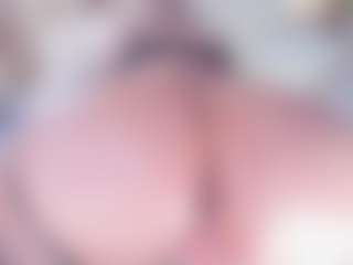 Live cam show with Emma-kell - Mature Toys on Camiplay Live