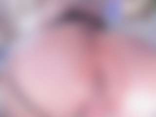 Live cam show with Emma-kell - Gamer Mature on CamClone
