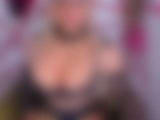 emmabigcock's Live Sex Cam Show