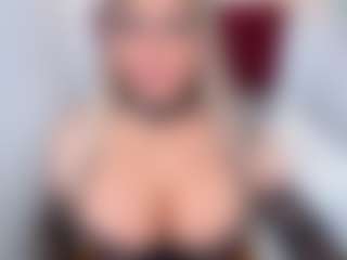 emmabigcock's Live Sex Cam Show