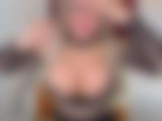 emmabigcock's Live Sex Cam Show
