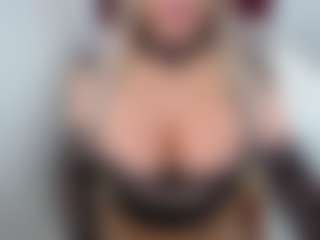 emmabigcock's Live Sex Cam Show