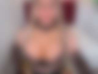 emmabigcock's Live Sex Cam Show