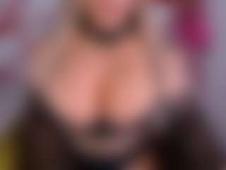 emmabigcock's Live Sex Cam Show