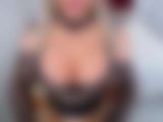 emmabigcock's Live Sex Cam Show