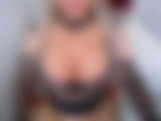 Show in cam erotica live di emmabigcock