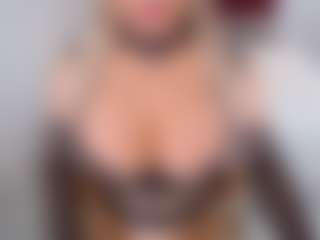 Live cam show with emmabigcock - Brown Eyes on Camsoda