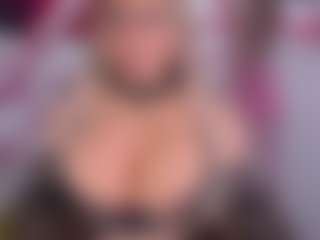 Live cam show with emmabigcock - Tease on CamwithHer