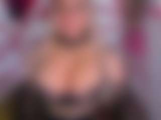 Live cam show with emmabigcock - Tease on UwU Esports
