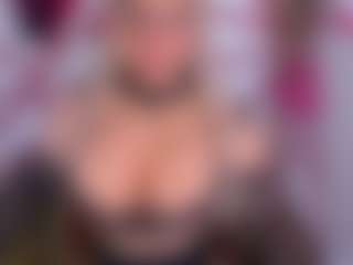 emmabigcock's Live Sex Cam Show