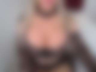 emmabigcock's Live Sex Cam Show