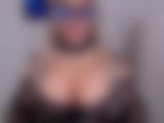 emmabigcock's Live Sex Cam Show
